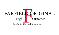 FARFIELD(ファーフィールド ）現在は、ナショナル・トラスト(歴史や自然を保護するボランティア団体)のウェアガーデニング用エプロンや特殊なジャケットを生産しています。FARFIELD フリースの特徴は極限の環境でも保温性に優れたオリジナルの素材です。