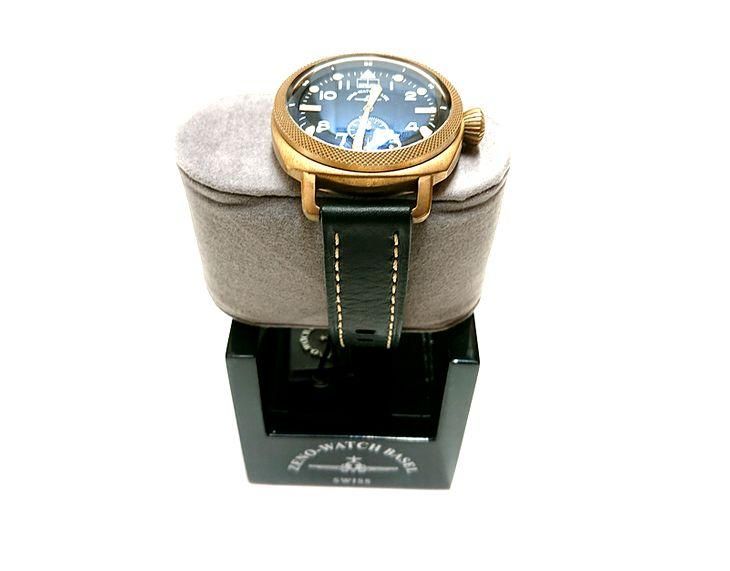 Zeno Watch Barsel ゼノ ウオッチバーゼル 1922年 スイスのバーゼルで創業した一流時計です Zeno とはギリシャ神話に登場する全知全能の神である ゼウスからの贈り物 に由来した言葉 神の賜物 を意味です Zeno Watch Barsel ゼノ ウオッチバーゼル 1922年 スイスのバーゼルで創業した一流時計です Zeno とはギリシャ神話に登場する全知全能の神である ゼウスからの贈り物 に由来した言葉 神の賜物 を意味です