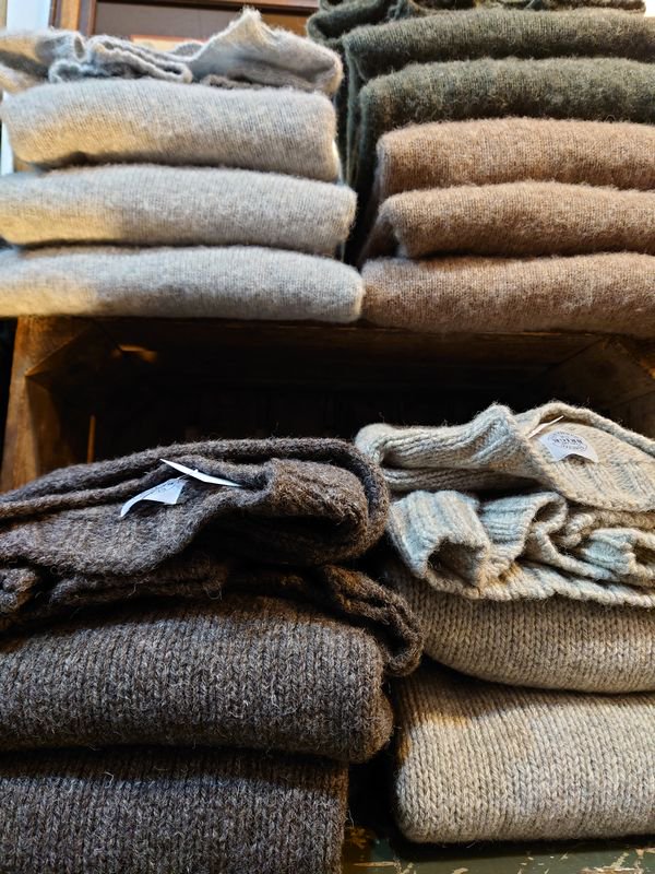 BRIC（ブリック）Sshetlandwool Sweater（シェットランドウールセーター）UNDYED（ 無着色） 2color、スコットランド製  - 『ROOTS』Import clothing 通販