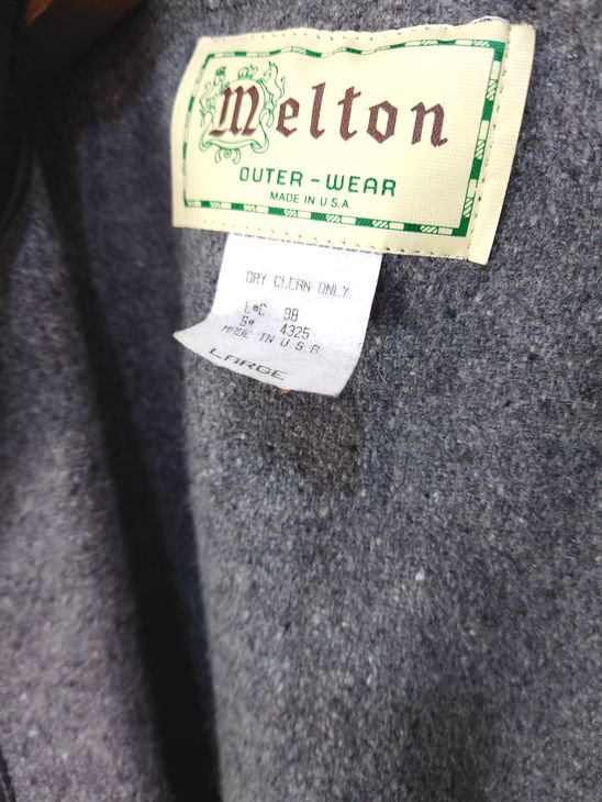 貴重なMelton(メルトン）のデッドストックのCPOシャツです。COLORは