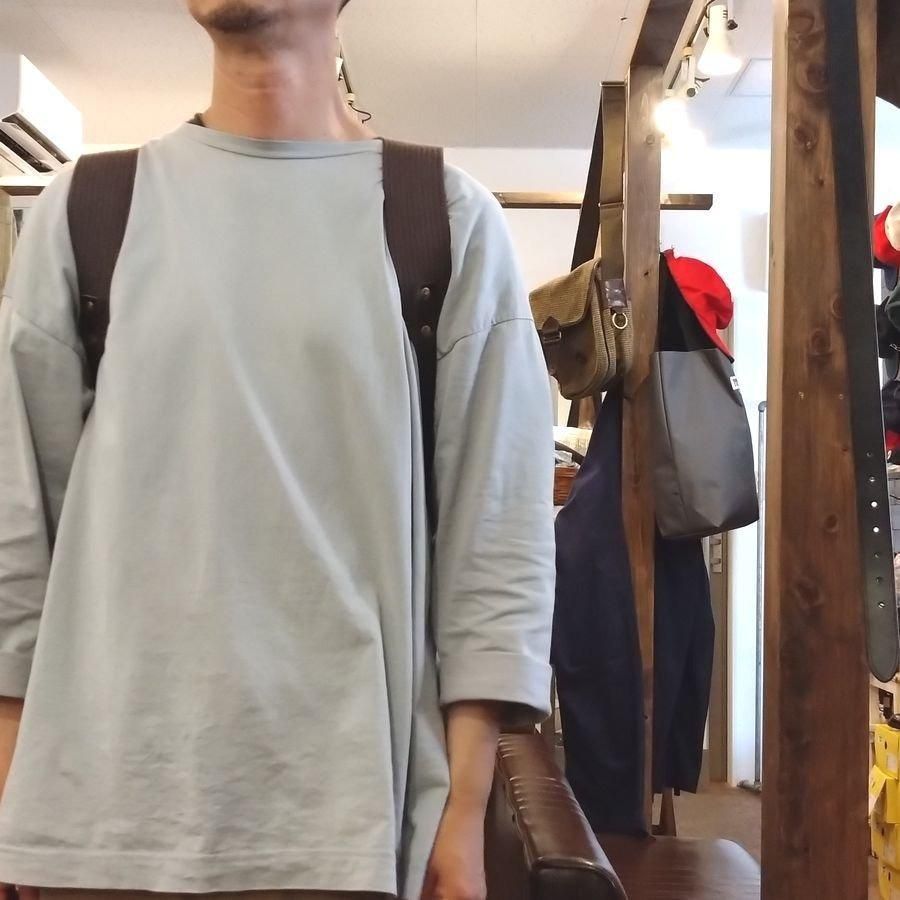 Frost Riverの製品は全て卓越した職人による手作業で作られ てい