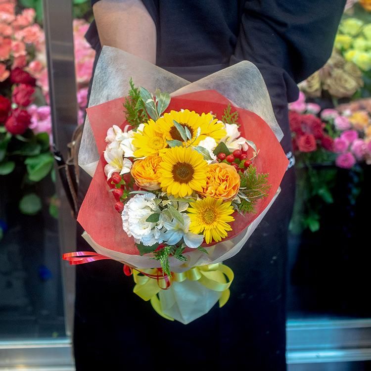 季節の花束 小 ブーケタイプ フラワーショップblossom 神戸 三宮店 季節の花束 小 ブーケタイプ フラワーショップblossom 神戸 三宮店