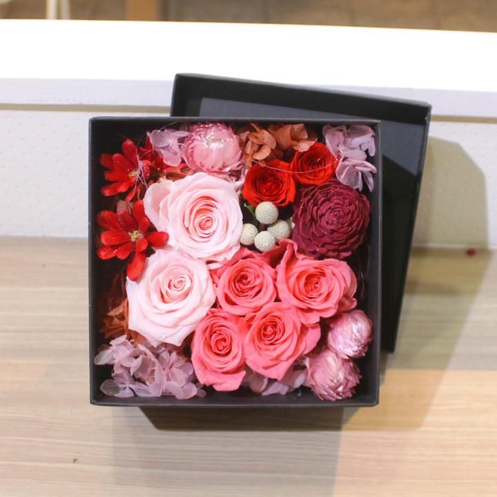 Amazon | 手芸モール バラの手芸キット 赤色 ＋グリーン色 約300