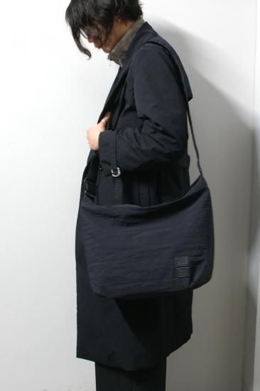 M.U.G × PORTER/Wrinkles Shoulder M/Black 通販 取り扱い