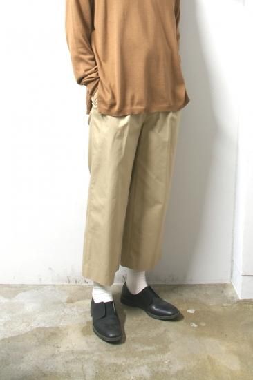 URU COTTON 2 TUCK PANTS １サイズ