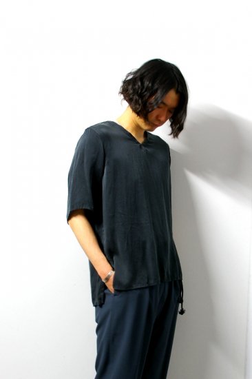 ETHOSENS(エトセンス)/Silk V-neck pullover/Black 通販 取り扱い