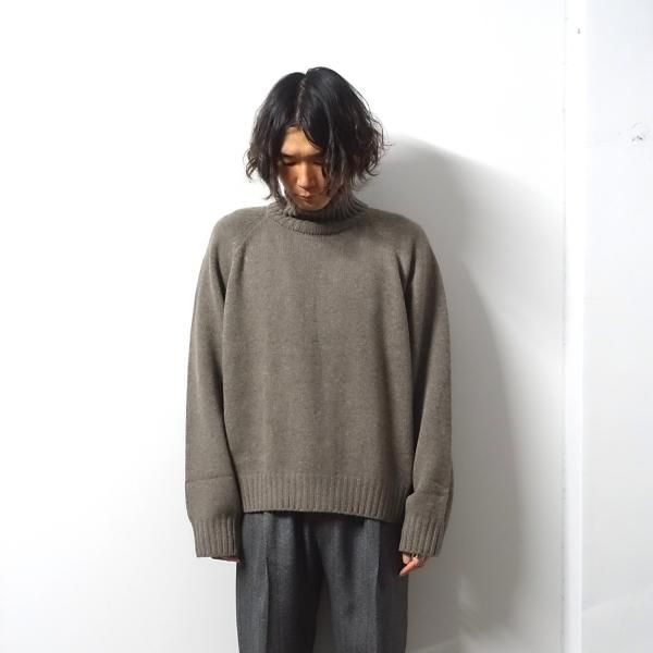 stein EX FINE LAMBS LOOSE HIGH NECK KNIT | labiela.com