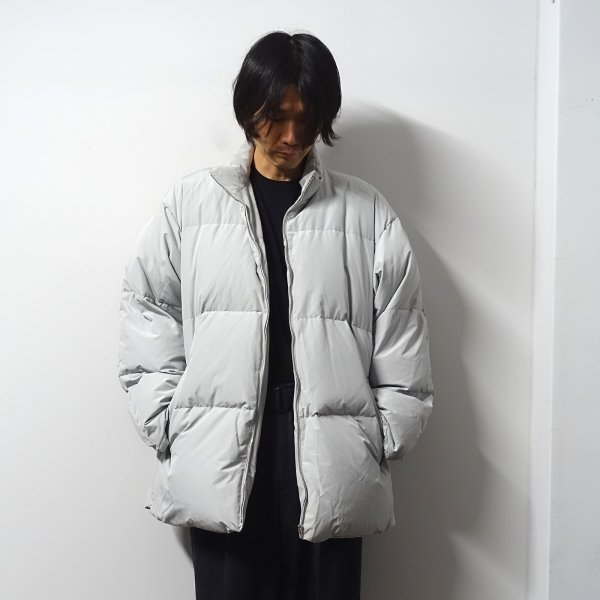 <img class='new_mark_img1' src='https://img.shop-pro.jp/img/new/icons13.gif' style='border:none;display:inline;margin:0px;padding:0px;width:auto;' />stein(シュタイン)/OVERSIZED REVERSIBLE DOWN JACKET/Lt.Grey