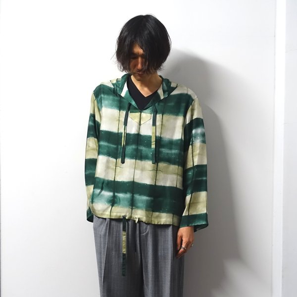 <img class='new_mark_img1' src='https://img.shop-pro.jp/img/new/icons16.gif' style='border:none;display:inline;margin:0px;padding:0px;width:auto;' />URU(ウル)/HOODED SHIRTS/D.Green
