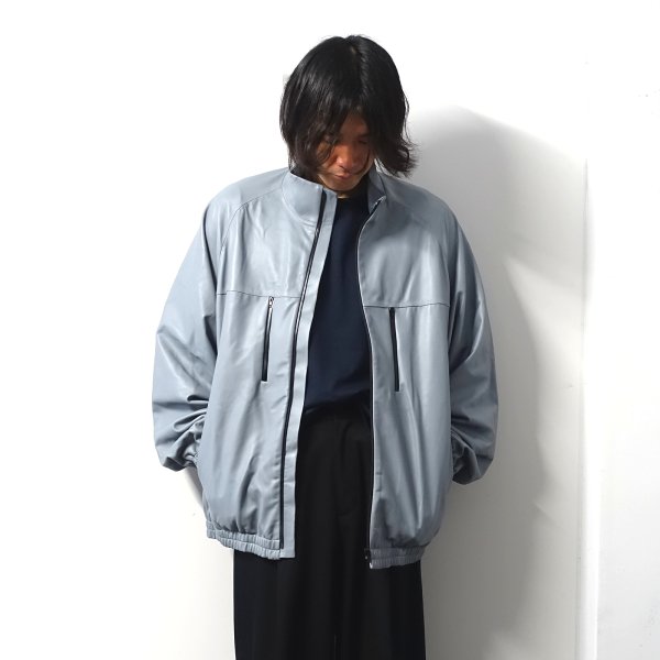 <img class='new_mark_img1' src='https://img.shop-pro.jp/img/new/icons13.gif' style='border:none;display:inline;margin:0px;padding:0px;width:auto;' />stein(奿)/LEATHER WINDBREAKER JACKET/Blue grey