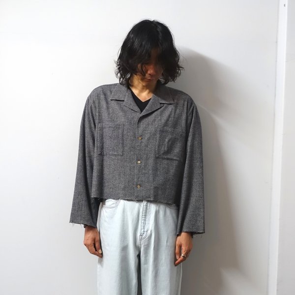 <img class='new_mark_img1' src='https://img.shop-pro.jp/img/new/icons16.gif' style='border:none;display:inline;margin:0px;padding:0px;width:auto;' />URU(ウル)/OPEN COLLAR SHIRTS/Charcoal