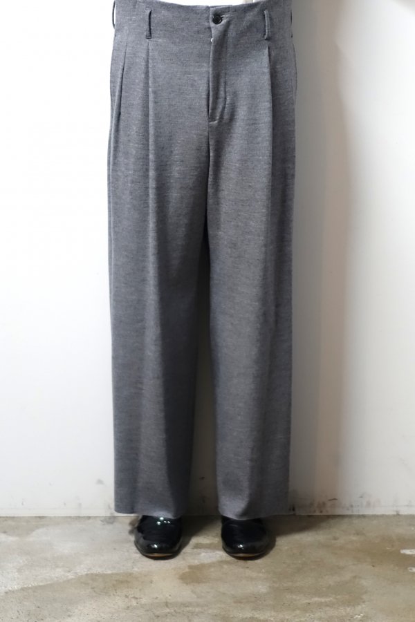 URU(ウル)/1 TUCK PANTS/GRAY 通販 取り扱い-CONCRETE RIVER