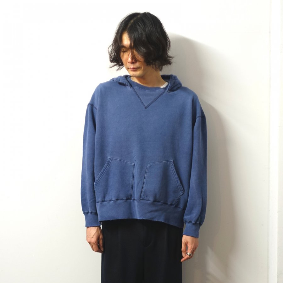 <img class='new_mark_img1' src='https://img.shop-pro.jp/img/new/icons13.gif' style='border:none;display:inline;margin:0px;padding:0px;width:auto;' />URU()/SWEAT PARKA/NAVY