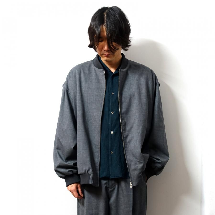 <img class='new_mark_img1' src='https://img.shop-pro.jp/img/new/icons13.gif' style='border:none;display:inline;margin:0px;padding:0px;width:auto;' />URU()/ZIP UP OVER BLOUSON/M.GRAY