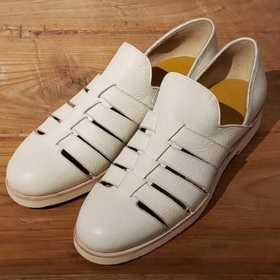 ポルペッタ　グルカサンダル39 1/2(25cm) 未使用】ポルペッタ グルカサンダル サイズ39 24.5〜25cm相当