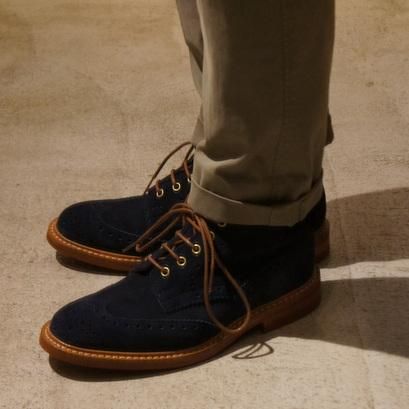 トリッカーズ ウイングチップブーツ（ネイビースエード） - SO-KUTSU | The Finest import shoes for men