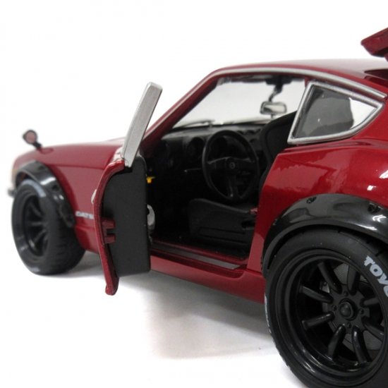 Maisto】マイスト 1/18 1971 ダットサン 240Z レッド 日産 ミニカー