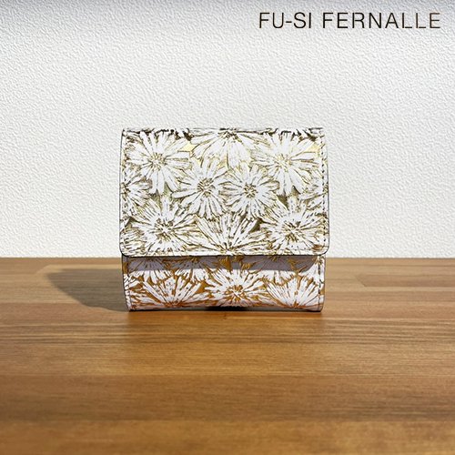 FU-SI FERNALLE ： “SANTERO”折財布 【GOLD】 - Bag shop idee