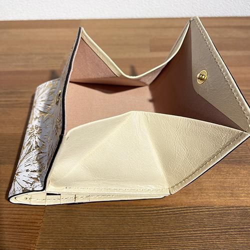 FU-SI FERNALLE ： “SANTERO”折財布 【GOLD】 - Bag shop idee