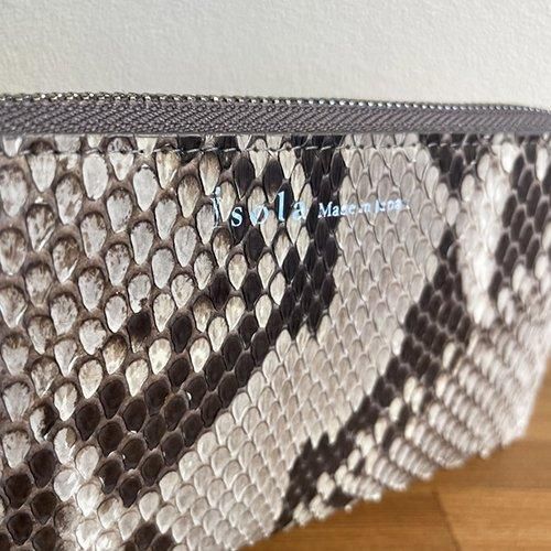 Isola：“マットパイソン” スマート長財布 - Bag shop idee