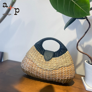 <img class='new_mark_img1' src='https://img.shop-pro.jp/img/new/icons7.gif' style='border:none;display:inline;margin:0px;padding:0px;width:auto;' />a+p：ラタン×ウォーターヒヤシンスハンド