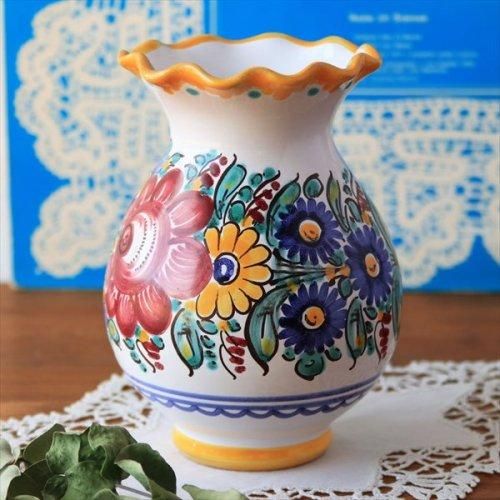 スロバキア 壺型のフラワーベースWH 賑やかなお花ペイント