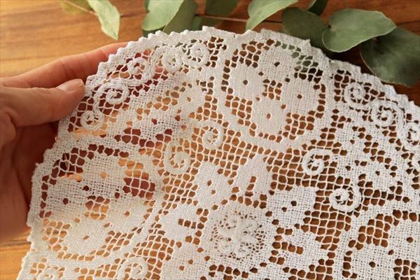 アンティーク クロッシェレースドイリー お花と渦巻き - tekuteku東欧