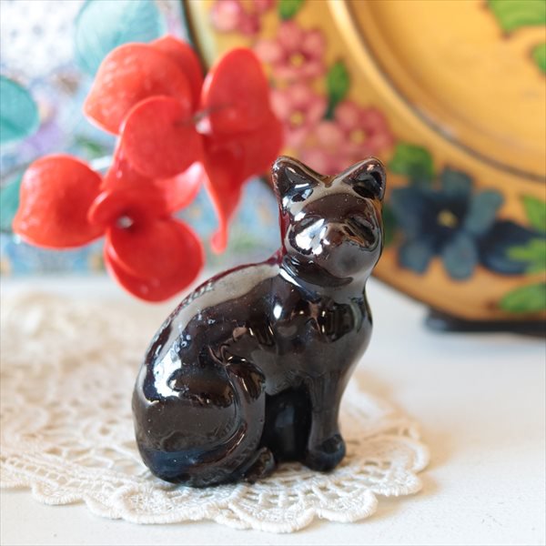 ハンガリー 陶器製 猫の置き物S チョコレート 旅するワクワクに出会える東欧雑貨店 tekuteku