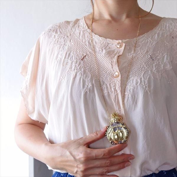 チェコ ガラスの香水瓶ペンダント 六角形×グミの実 LPU - tekuteku東欧