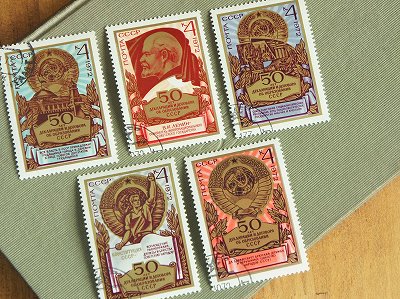 旧ソ連(CCCP)の切手 5枚セット ソ連50周年 - 旅するワクワクに出会える東欧雑貨店 tekuteku