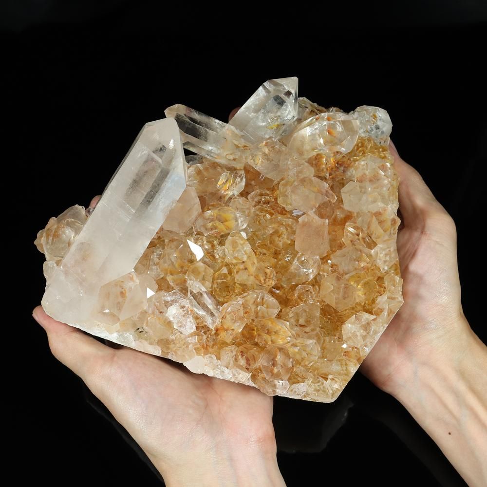 インド・ダーラ産ヒマラヤ水晶(リモナイトインクォーツ