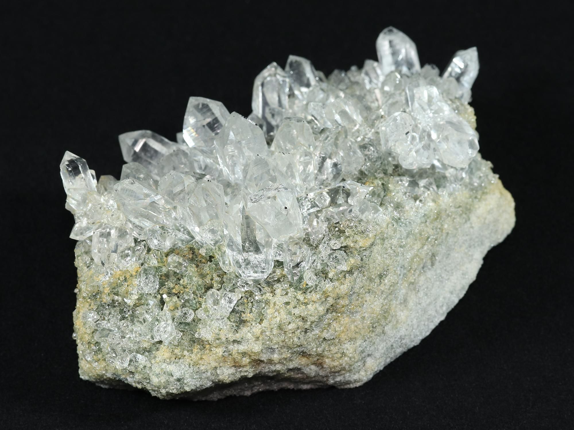 マニハール産 アナテース付きクリアポイント プレミアム】インド・マニハール産ヒマラヤ水晶ポイント 原石(3,68kg