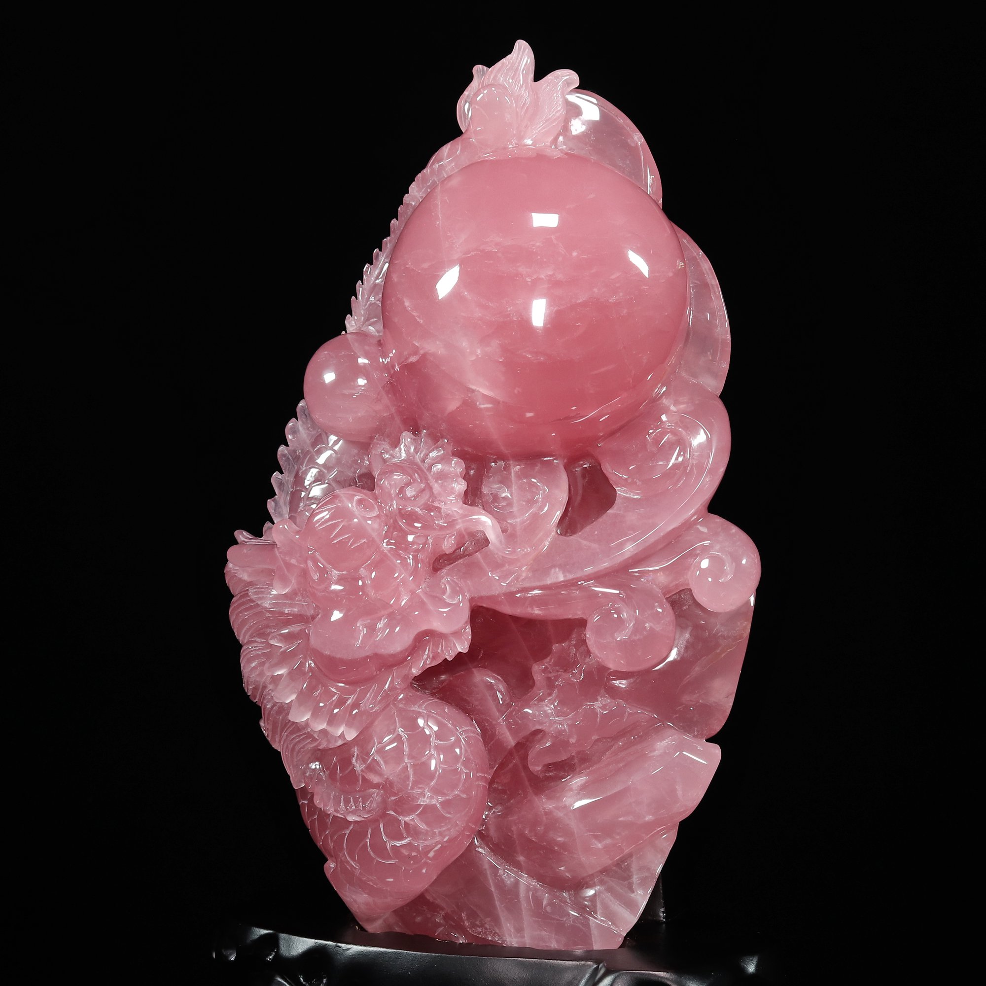 置物天然石高品質❣️マダガスカル産　超美ピンク　ローズクォーツ　白菜手彫り  台座付き
