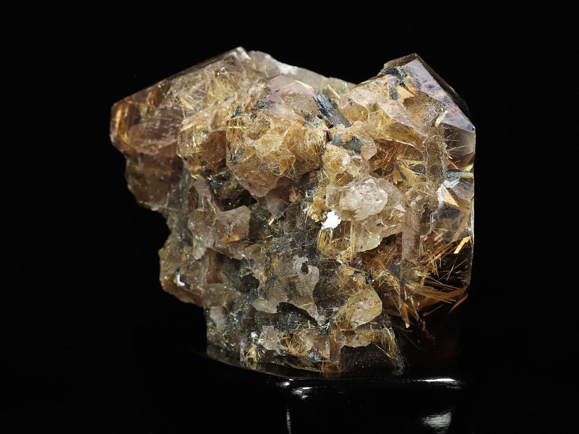 超希少/大型ダブルポイント原石/蝕象後に露出したルチルを鑑賞できる