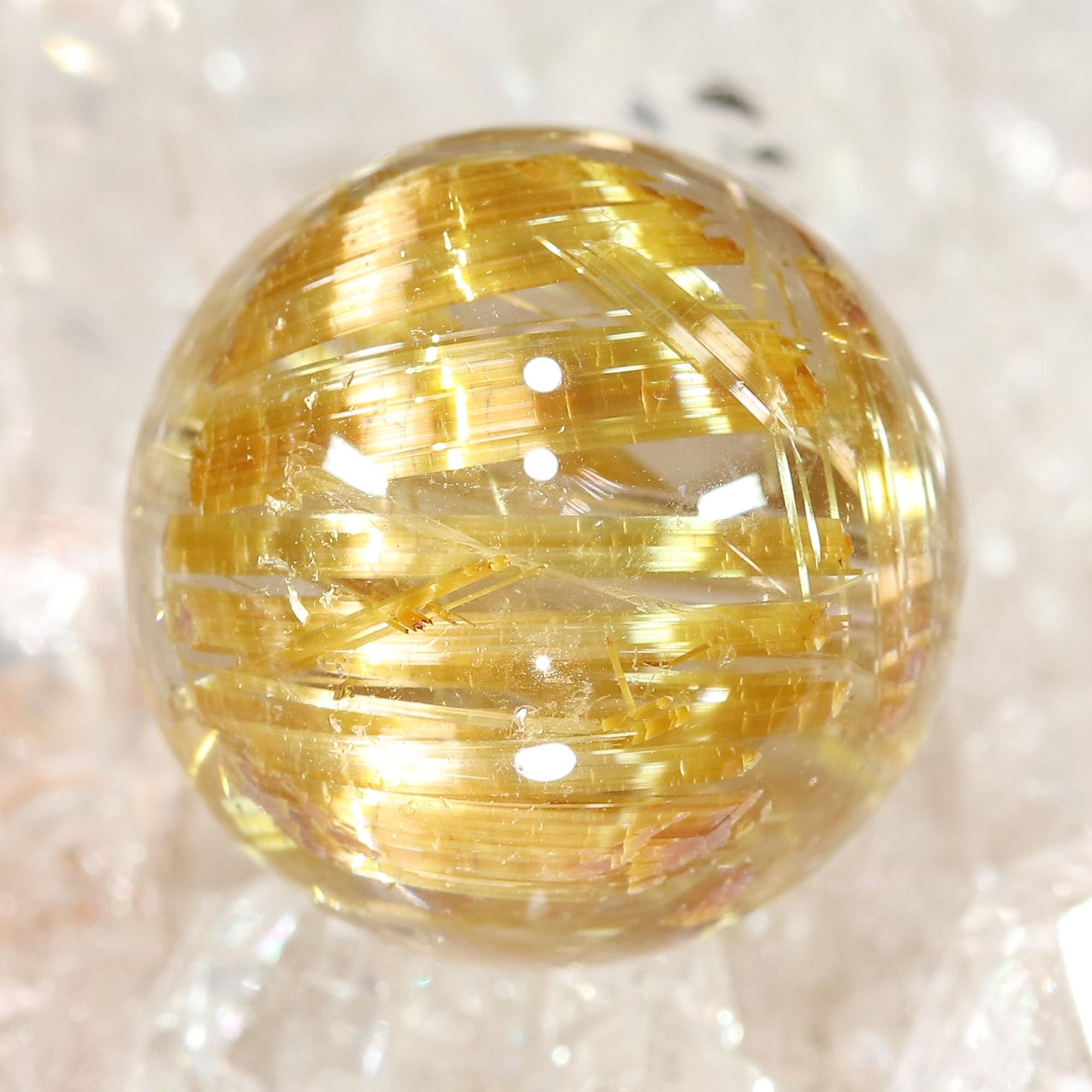 タイチンルチルクォーツ(キャッツアイ効果入り) Φ14.7mm 粒(通し