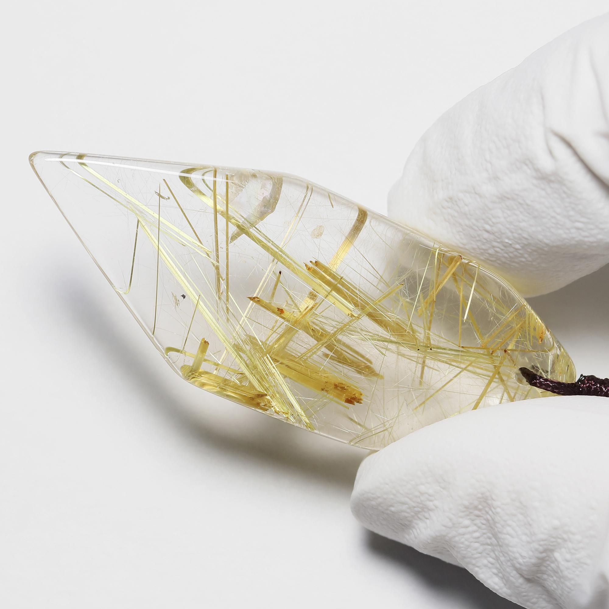 綺麗なタイチンルチルたん！素敵！ 最高級ランクルチルクォーツ「プレミアムフォーチュネイトルチル」