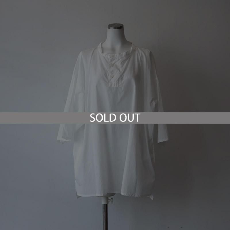 <img class='new_mark_img1' src='https://img.shop-pro.jp/img/new/icons47.gif' style='border:none;display:inline;margin:0px;padding:0px;width:auto;' />Shirt Henry neck