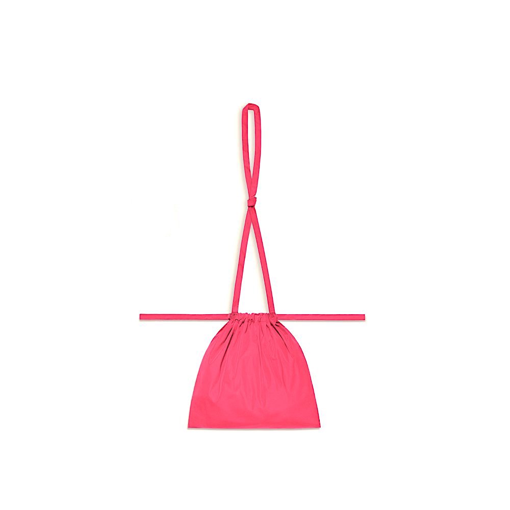 <img class='new_mark_img1' src='https://img.shop-pro.jp/img/new/icons47.gif' style='border:none;display:inline;margin:0px;padding:0px;width:auto;' />Drawstring Bag SSSTRAP neon pink