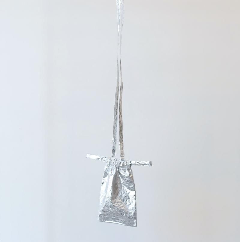 <img class='new_mark_img1' src='https://img.shop-pro.jp/img/new/icons14.gif' style='border:none;display:inline;margin:0px;padding:0px;width:auto;' />Drawstring Bag SPSTRAP SILVER