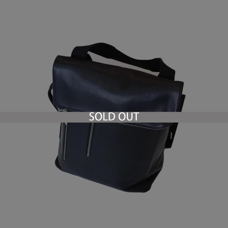 <img class='new_mark_img1' src='https://img.shop-pro.jp/img/new/icons47.gif' style='border:none;display:inline;margin:0px;padding:0px;width:auto;' />CARGO BACK PACK LC