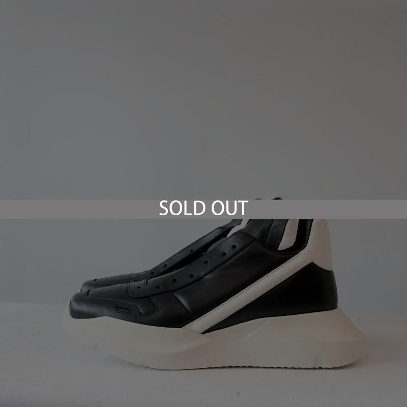 <img class='new_mark_img1' src='https://img.shop-pro.jp/img/new/icons47.gif' style='border:none;display:inline;margin:0px;padding:0px;width:auto;' />GEO GETHRUNNERS