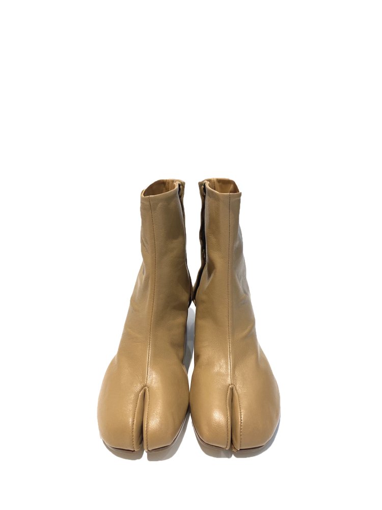 <img class='new_mark_img1' src='https://img.shop-pro.jp/img/new/icons47.gif' style='border:none;display:inline;margin:0px;padding:0px;width:auto;' />Tabi ankle boots