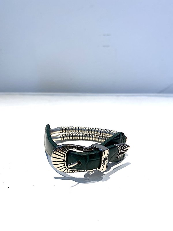 <img class='new_mark_img1' src='https://img.shop-pro.jp/img/new/icons47.gif' style='border:none;display:inline;margin:0px;padding:0px;width:auto;' />BEADS LEATHER BANGLE