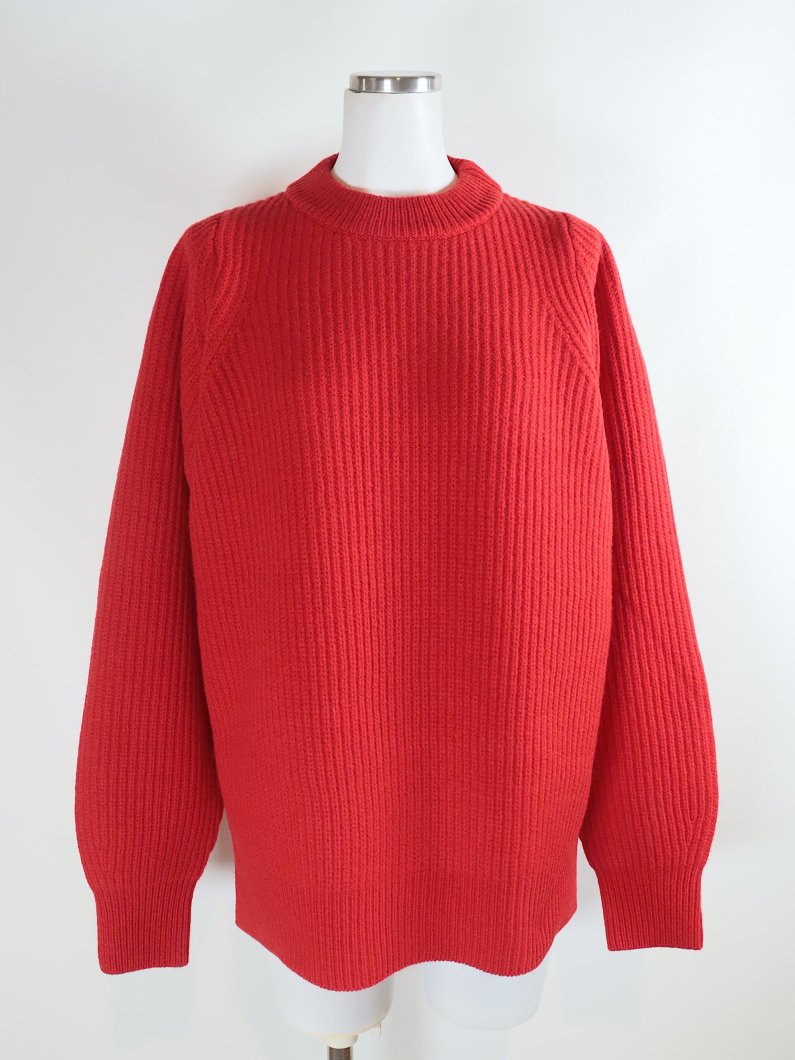 <img class='new_mark_img1' src='https://img.shop-pro.jp/img/new/icons47.gif' style='border:none;display:inline;margin:0px;padding:0px;width:auto;' />RIBBED SWEATER 