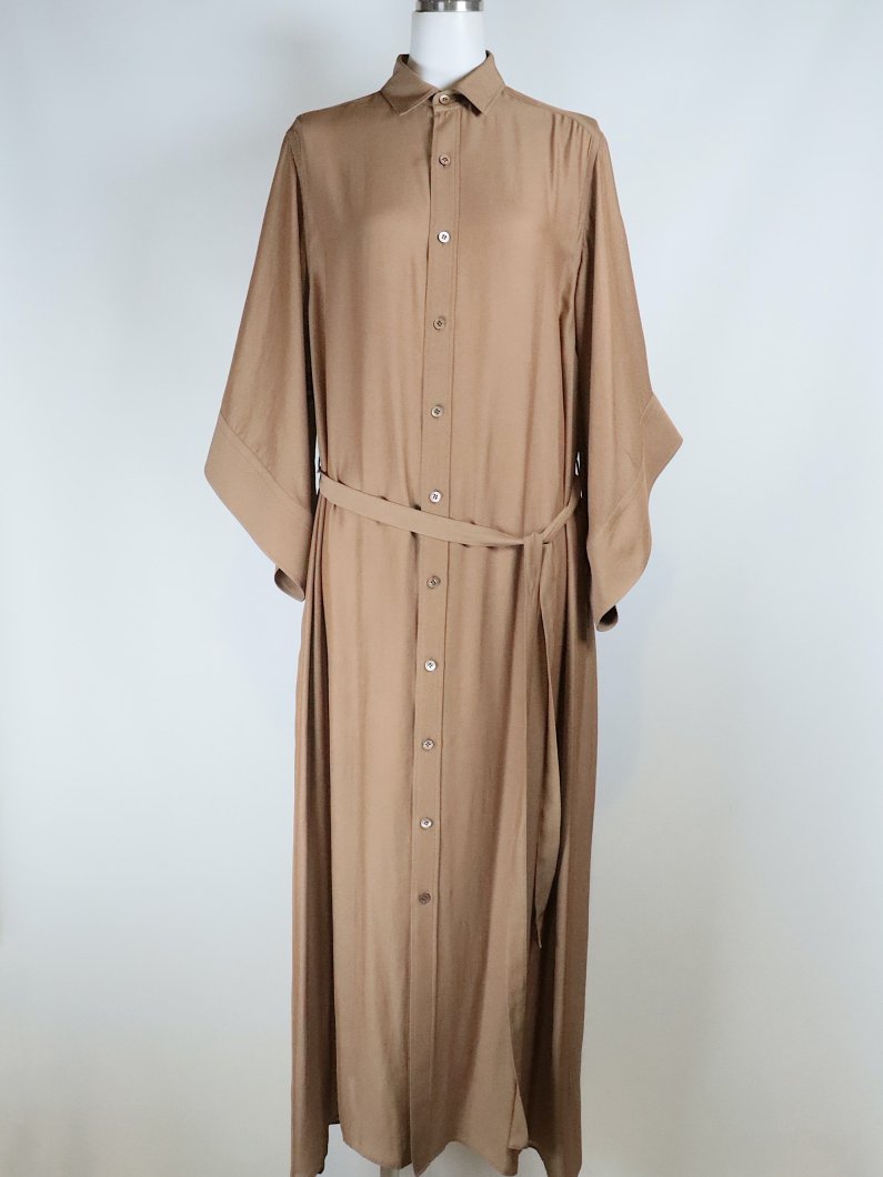 <img class='new_mark_img1' src='https://img.shop-pro.jp/img/new/icons14.gif' style='border:none;display:inline;margin:0px;padding:0px;width:auto;' />SHEER TWILL BELL-SLEEVE DRESS