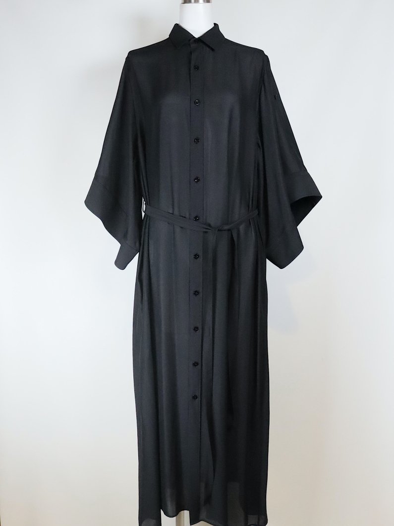 <img class='new_mark_img1' src='https://img.shop-pro.jp/img/new/icons14.gif' style='border:none;display:inline;margin:0px;padding:0px;width:auto;' />SHEER TWILL BELL-SLEEVE DRESS