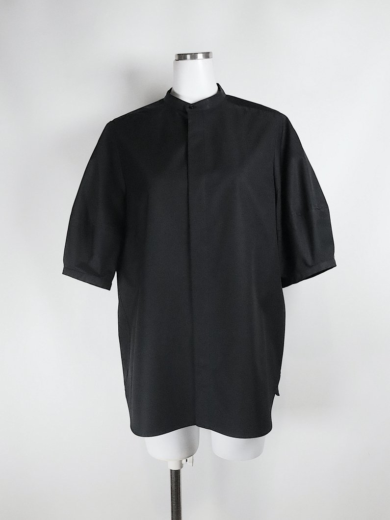 <img class='new_mark_img1' src='https://img.shop-pro.jp/img/new/icons47.gif' style='border:none;display:inline;margin:0px;padding:0px;width:auto;' />T/C BALLOON SLEEVE BLOUSE