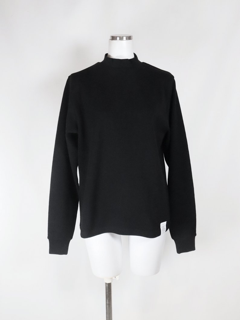 <img class='new_mark_img1' src='https://img.shop-pro.jp/img/new/icons14.gif' style='border:none;display:inline;margin:0px;padding:0px;width:auto;' />MOCKNECK LONG-SLV TEE