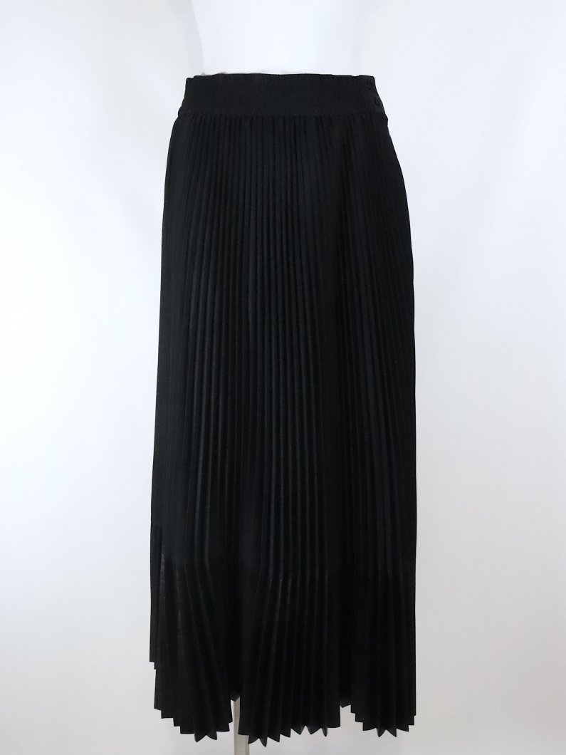 <img class='new_mark_img1' src='https://img.shop-pro.jp/img/new/icons14.gif' style='border:none;display:inline;margin:0px;padding:0px;width:auto;' />TAFFETA  ECO-LEATHER PLEATED SKIRT