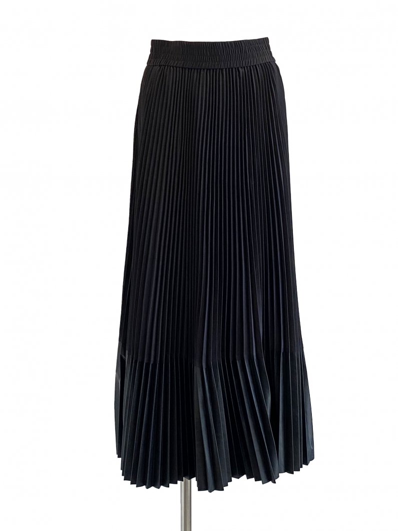 <img class='new_mark_img1' src='https://img.shop-pro.jp/img/new/icons47.gif' style='border:none;display:inline;margin:0px;padding:0px;width:auto;' />TAFFETA  ECO-LEATHER PLEATED SKIRT